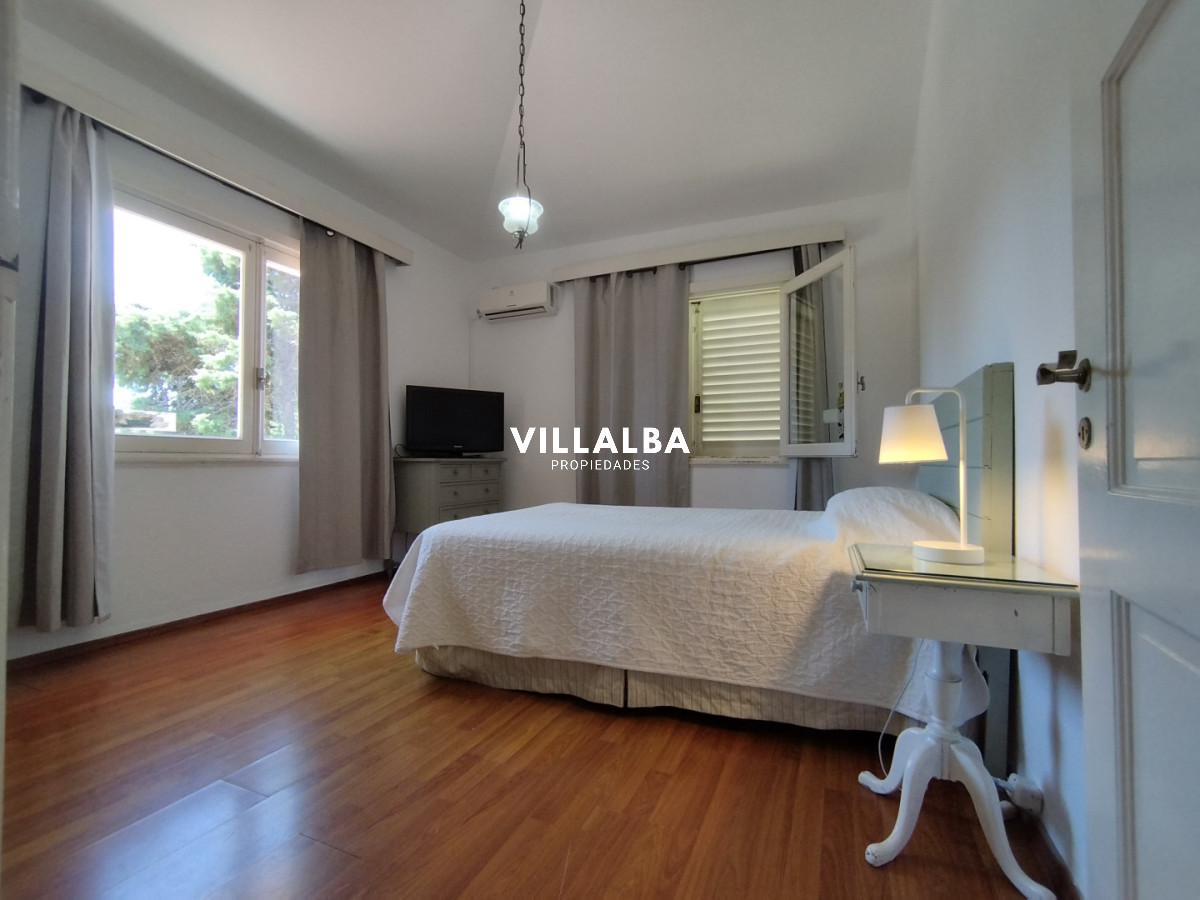 Apartamento ID.4086 - Alquiler y venta de casa en Punta del Este