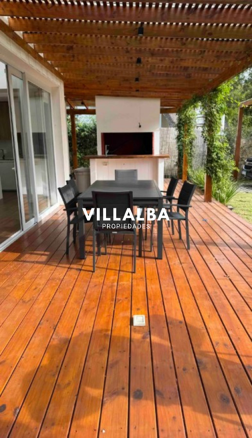 Casa ID.3557 - Casa en Venta Playa Brava. A estrenar ! 