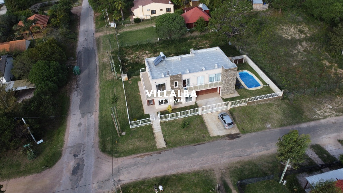 Casa ID.2188 - La barra, casa en venta Punta del Este.