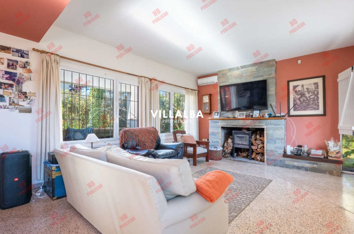 Casa ID.3051 - Oportunidad en venta 3 dormitorios, 3 baños. 