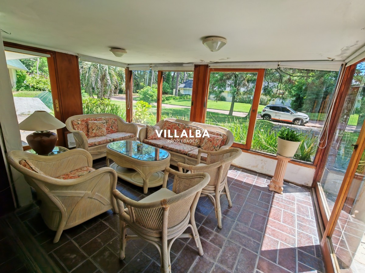 Apartamento ID.4227 - Playa Mansa una casa ideal para tener tu hogar! 