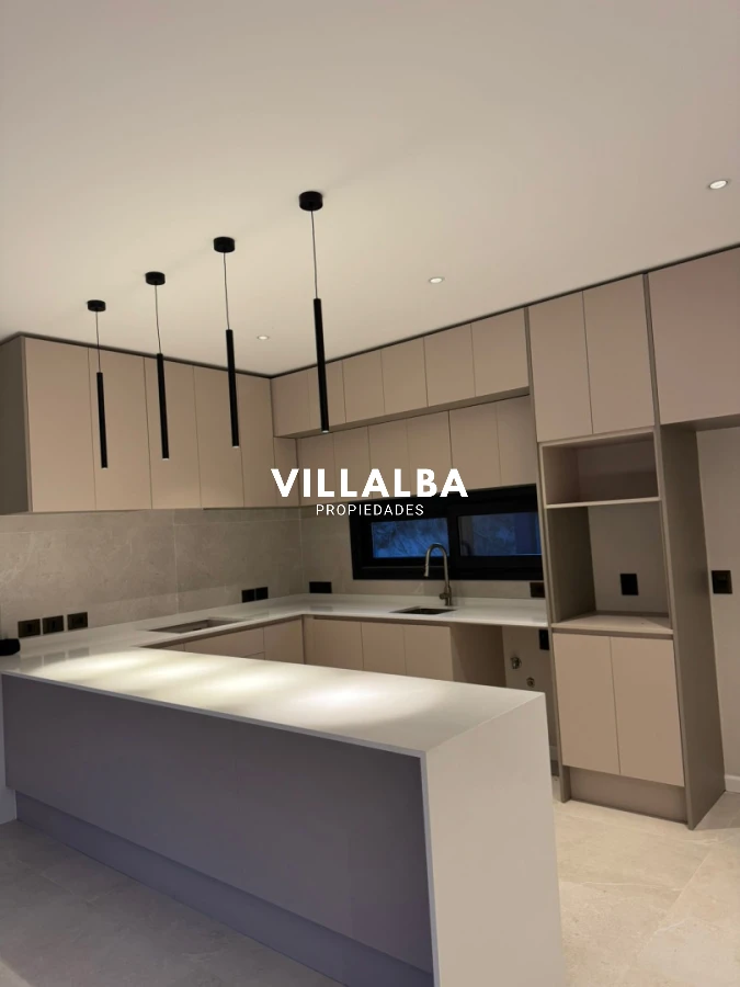 Casa ID.4514 - Casa Club  del Lago  3 dormitorios en venta