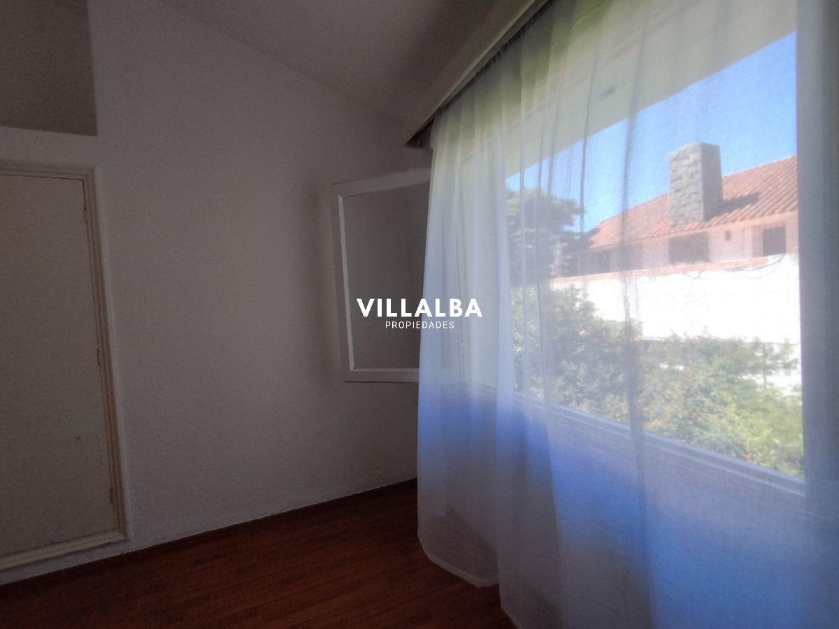 Apartamento ID.4086 - Alquiler y venta de casa en Punta del Este