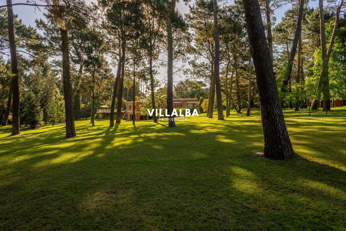 Casa ID.639 - Importante casa en venta