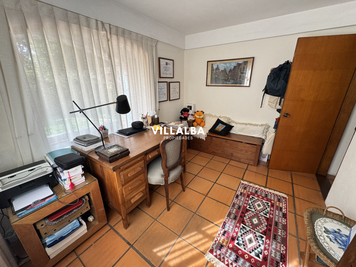 Apartamento ID.3969 - Jardines de Cordoba.  casa de 3 dorm. Venta