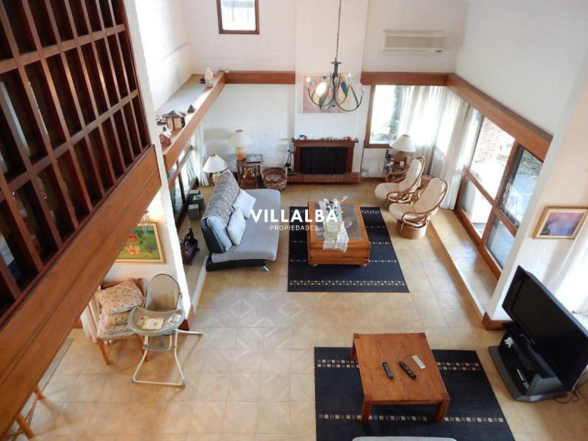 Casa ID.30 - Playa Mansa, zona de Pinares Muy cerca del Mar