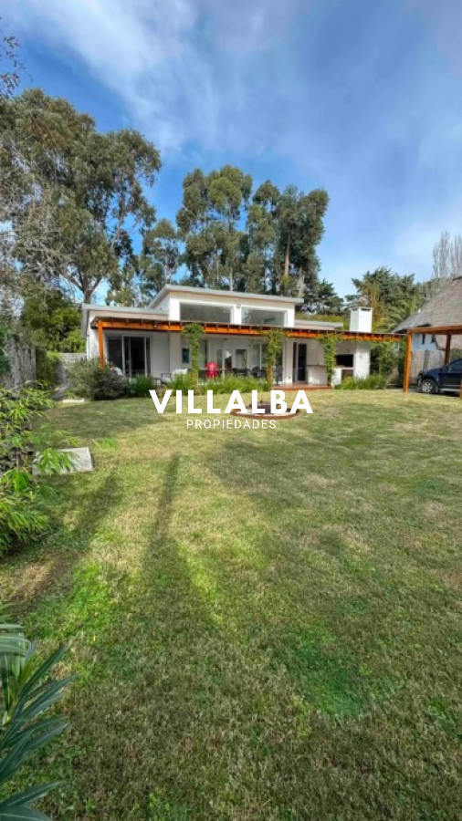 Casa ID.3557 - Casa en Venta Playa Brava. A estrenar ! 