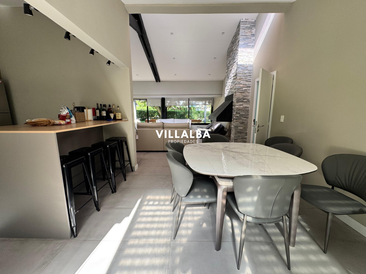 Casa ID.4019 - Casa zona residencial Punta del Este 