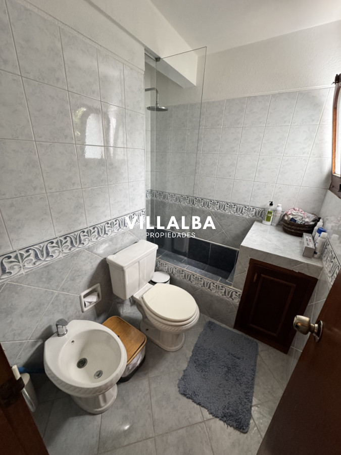 Apartamento ID.3969 - Jardines de Cordoba.  casa de 3 dorm. Venta