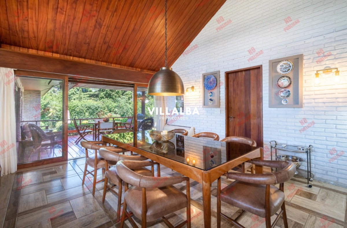 Apartamento ID.3604 - CASA EN PLAYA MANSA - 5 suites. 