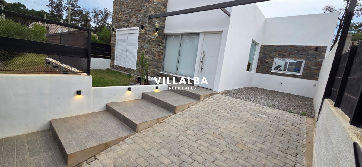Casa ID.4766 - Casa 2 dormitorios 2 baños venta 