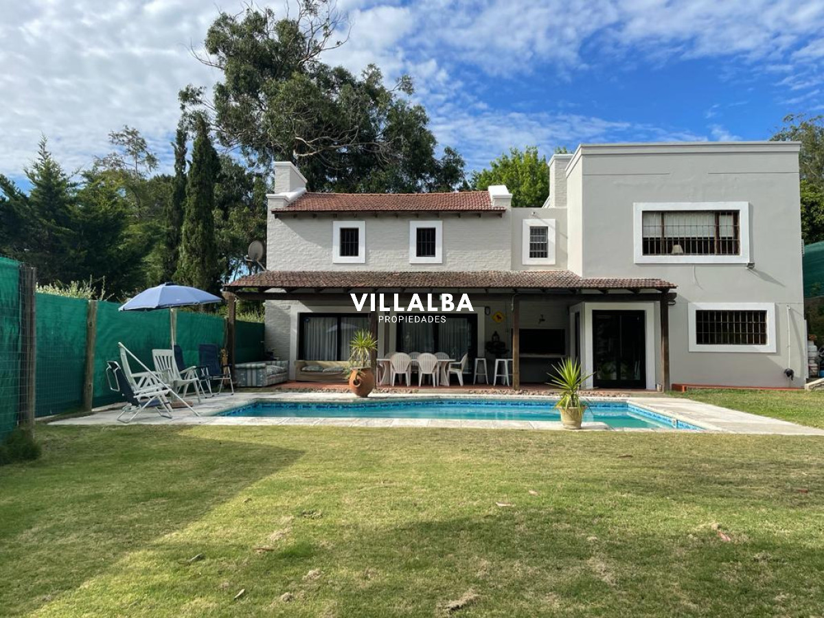 Casa ID.4566 - Casa en Punta del Este, Marly