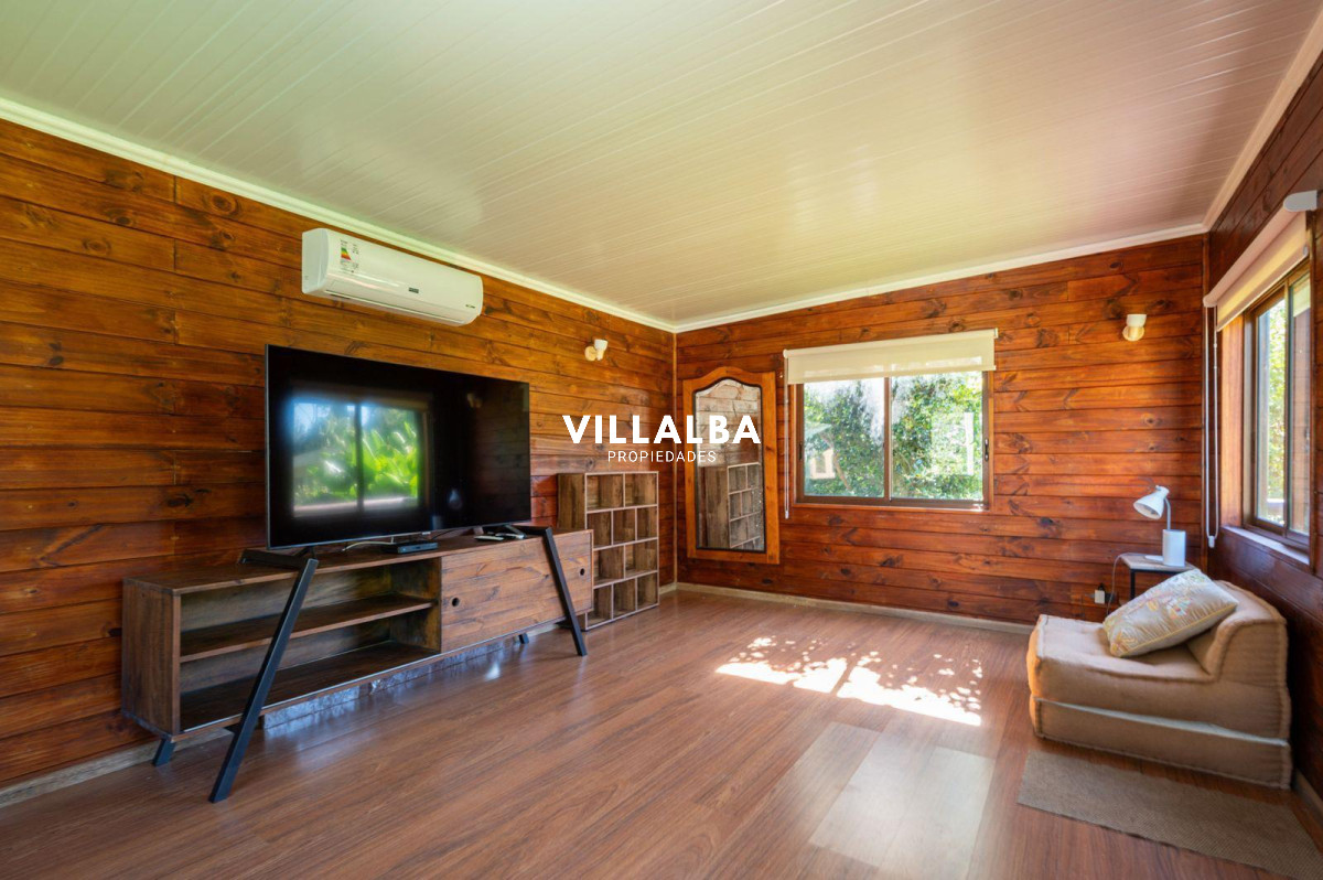 Apartamento ID.4673 - Espectacular casa en venta - Marly, Punta del Este.