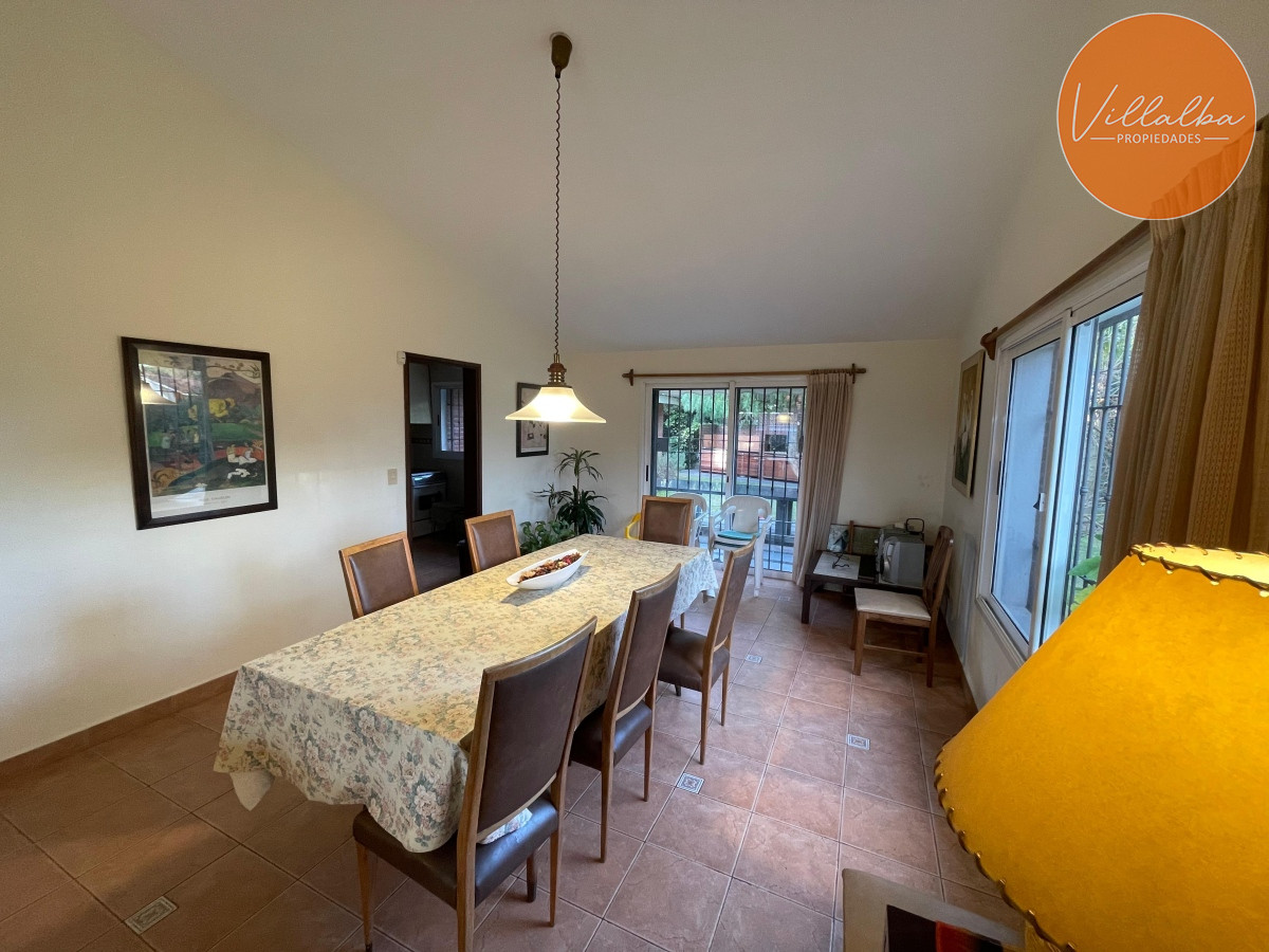 Casa ID.410 - Casa en la Zona de la Mansa . 