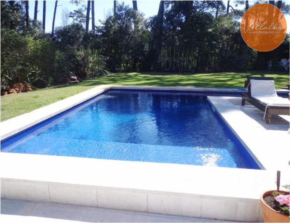 Casa ID.1880 - Importante Casa en Venta Punta del Este- Lugano