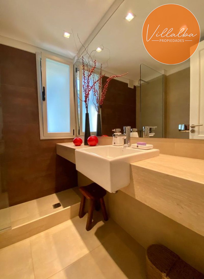 Casa ID.29 - Playa Brava,  esplendida casa en Venta. 