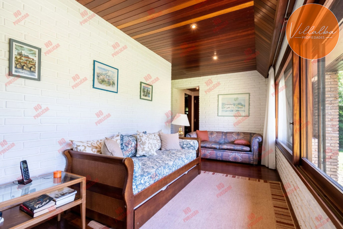 Casa ID.3604 - CASA EN PLAYA MANSA - 5 suites. 
