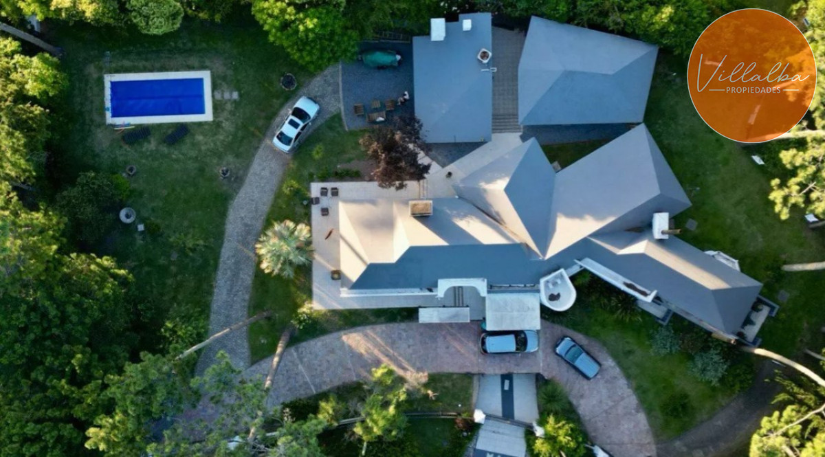 Casa ID.3348 - Excelente residencia en una de las zonas más exclusivas de Punta del Este.