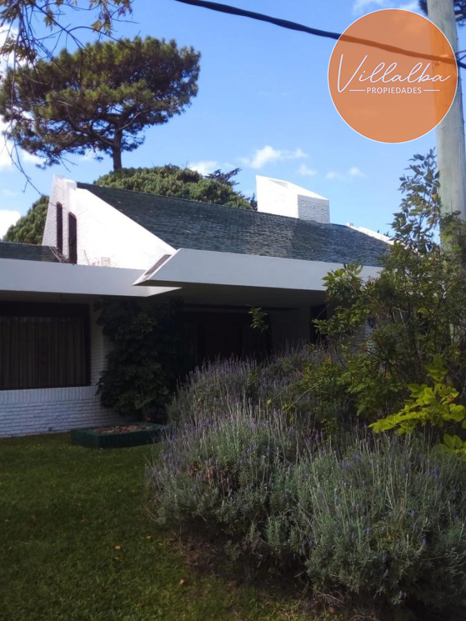Casa ID.501 - Importante  residencia en Punta del Este . 
