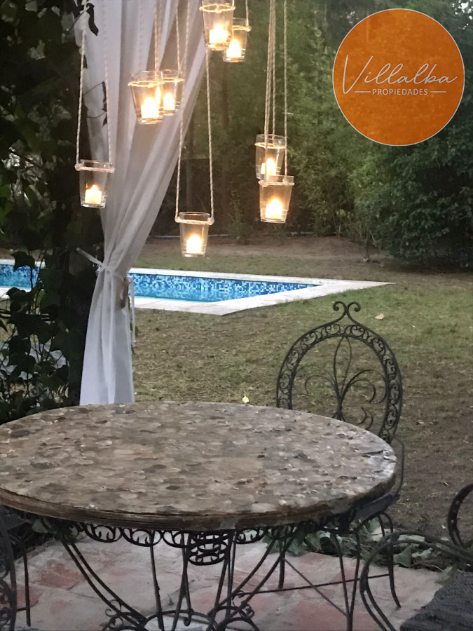 Casa ID.886 - Casa en Venta Pinares con piscina y Parrillero. 