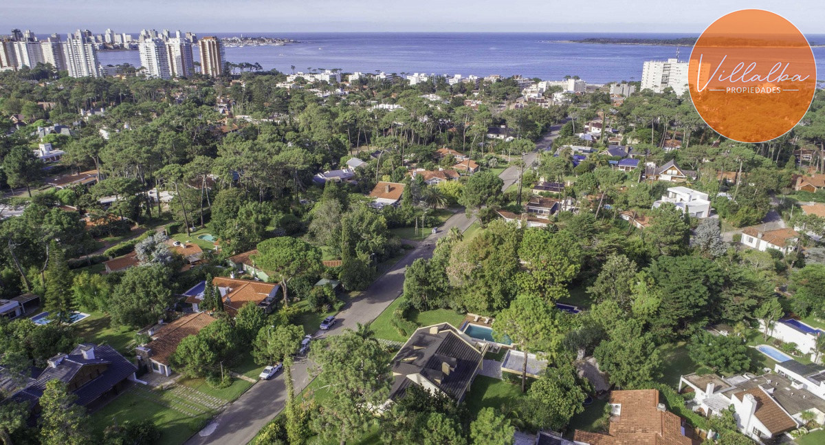 Apartamento ID.113 - Importante Residencia en el corazón de Punta del Este