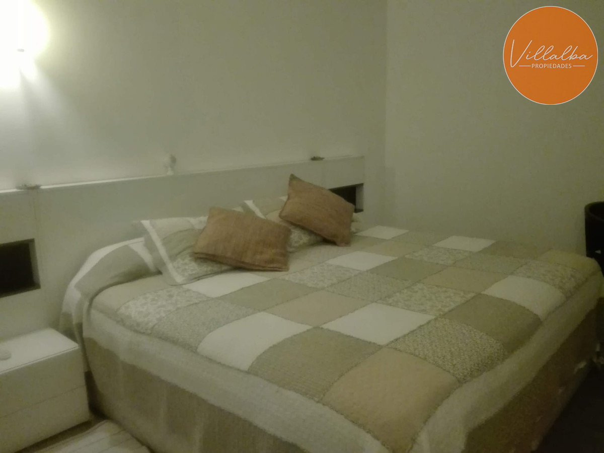 Apartamento ID.3670 - Venta casa de 6 dormitorios en  Punta del Este
