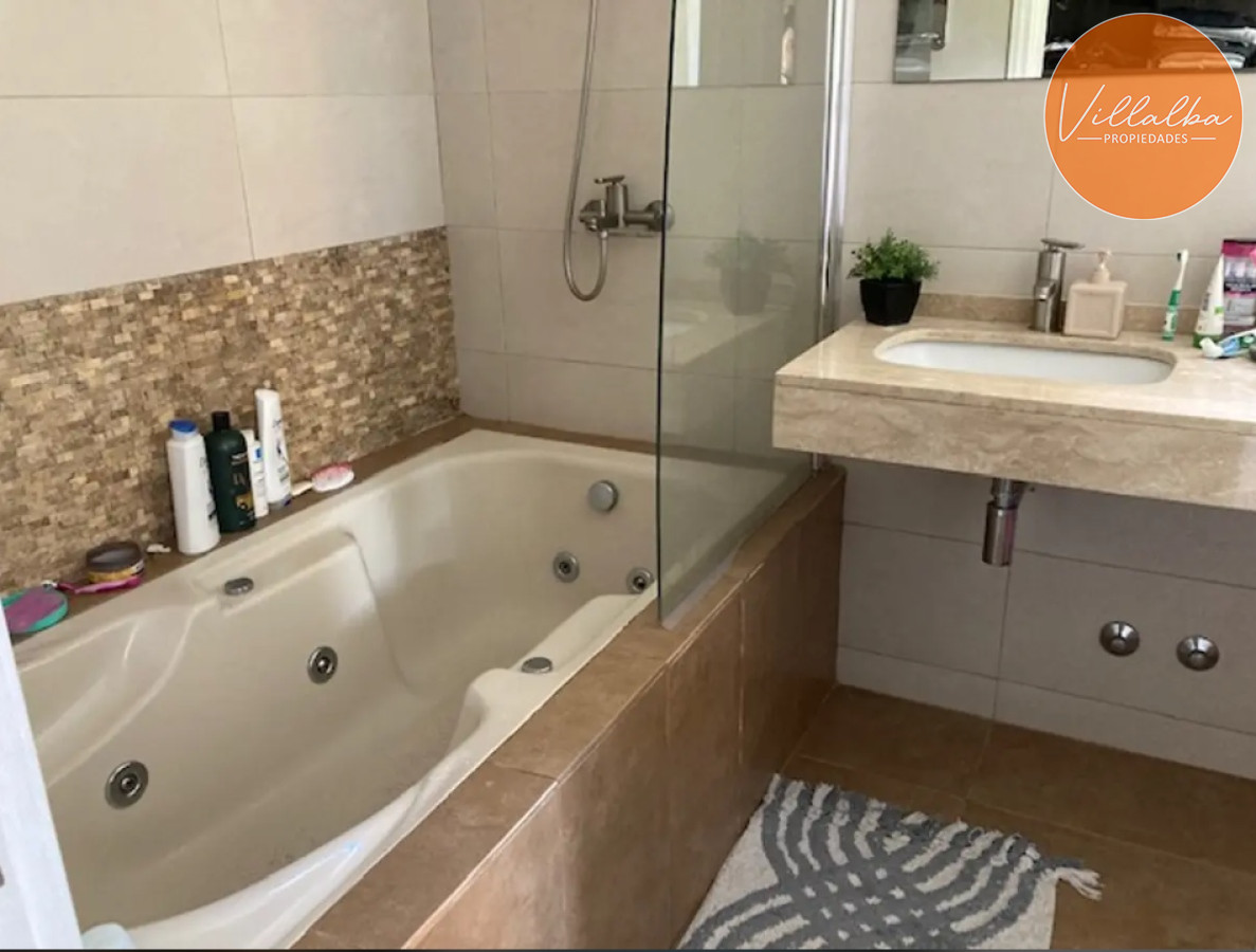 Casa ID.3036 - Oportunidad en venta - Playa mansa! 3 dormitorios 