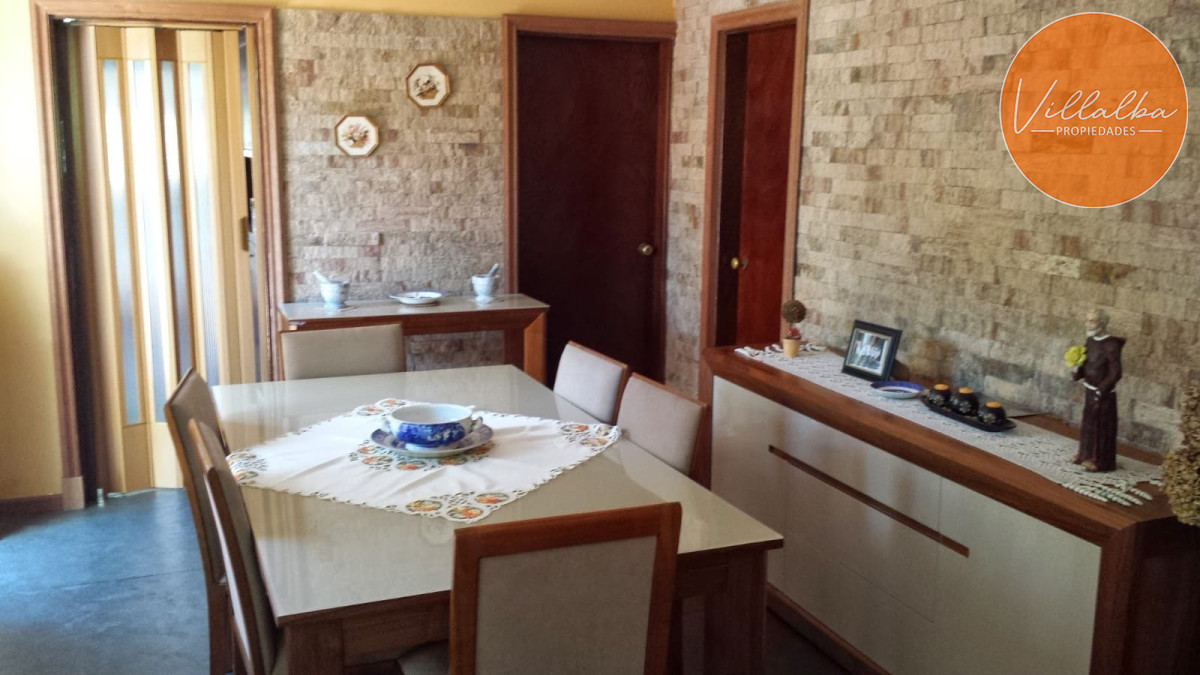 Apartamento ID.3670 - Venta casa de 6 dormitorios en  Punta del Este
