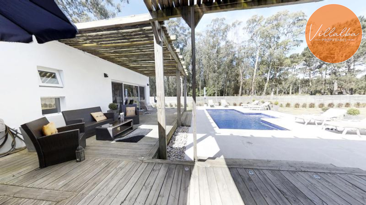 Casa ID.60 - Moderna casa en el bosque cerca del mar. 
