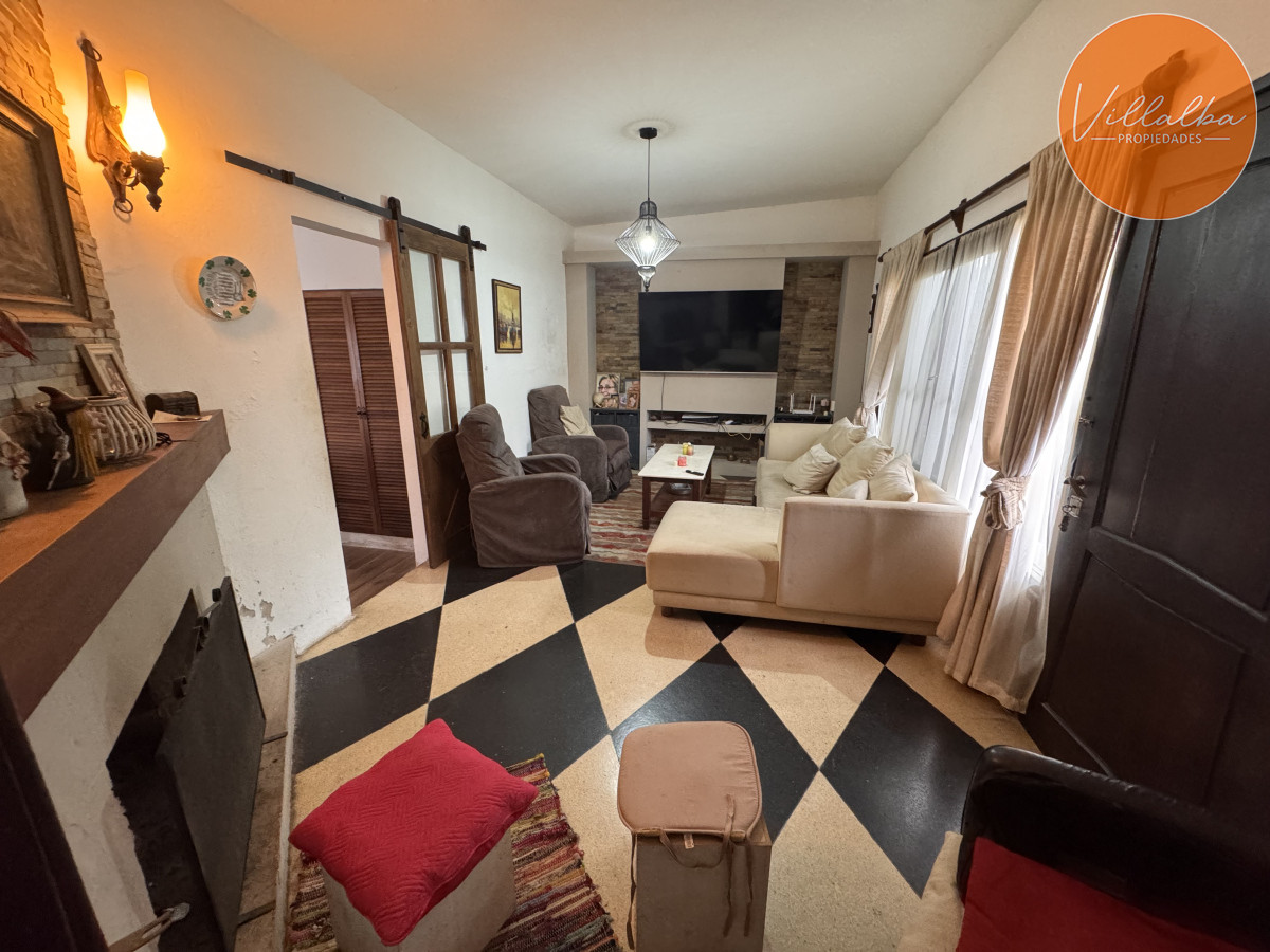 Apartamento ID.3452 - Casa con renta en zona céntrica de Maldonado Ideal para inversión o vivienda