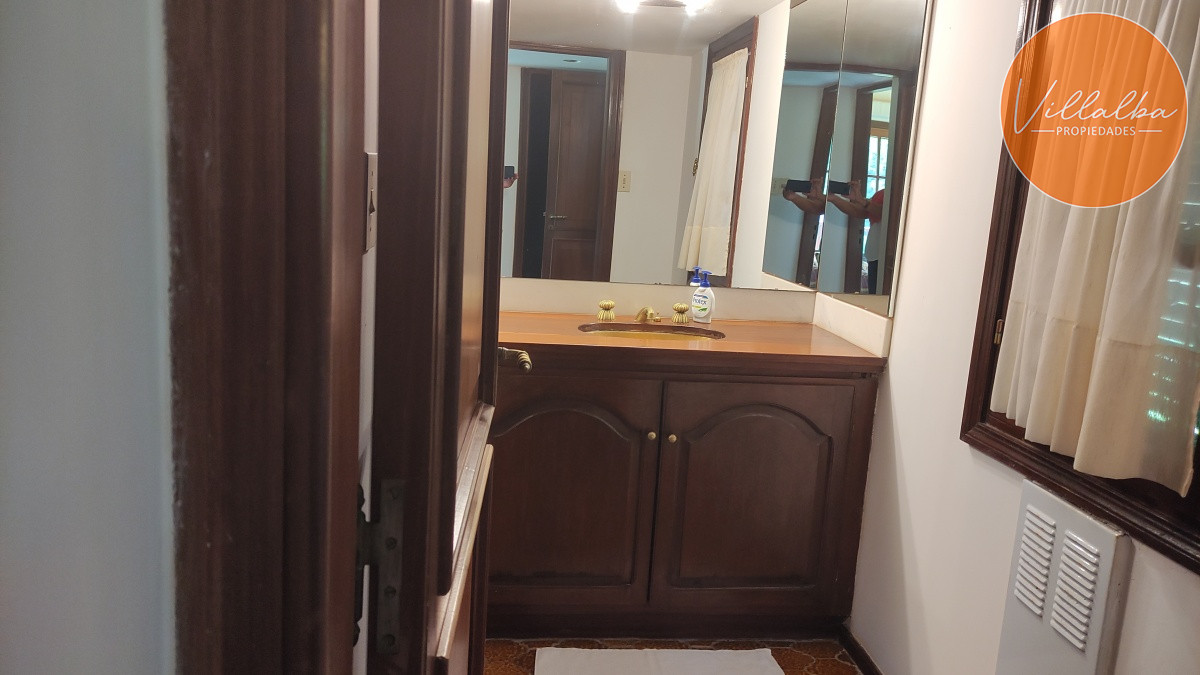 Casa ID.806 - Espectacular mansión sobre 15 mil metros de parque. 