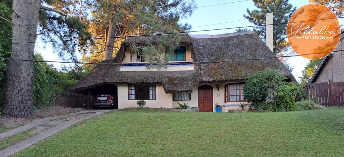 Apartamento ID.3262 - Casa  en Venta  Pinares