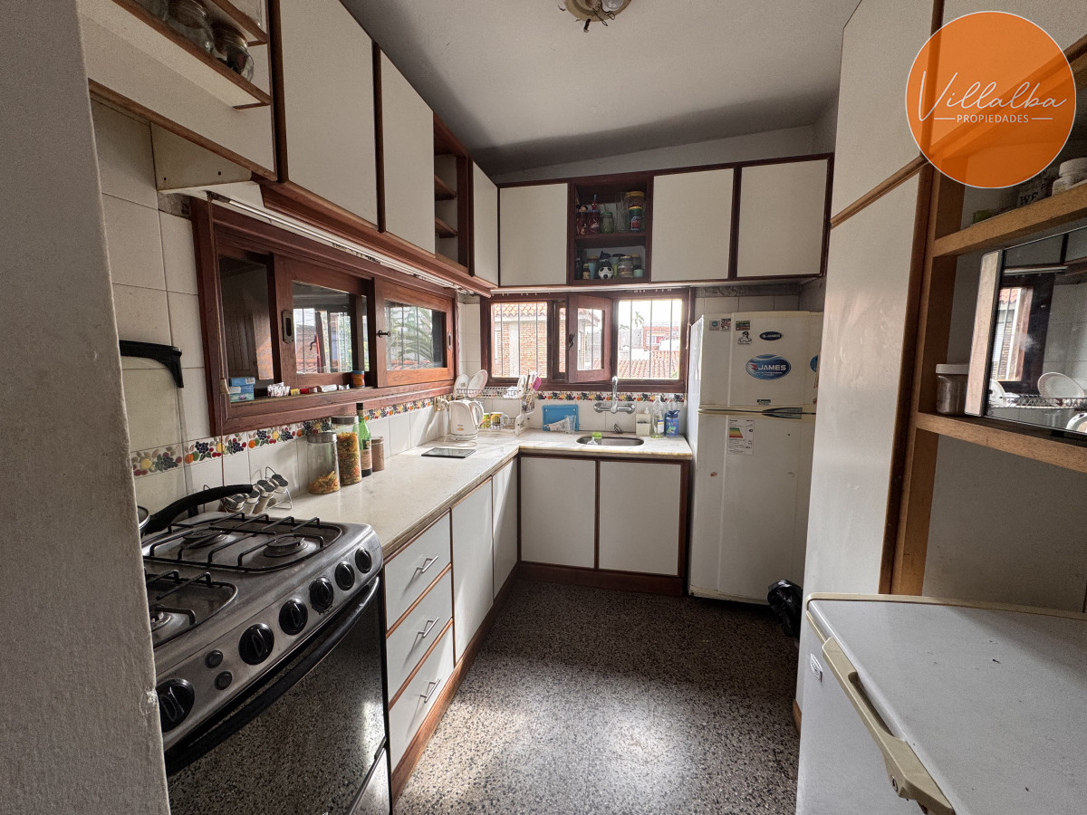 Apartamento ID.3452 - Casa con renta en zona céntrica de Maldonado Ideal para inversión o vivienda