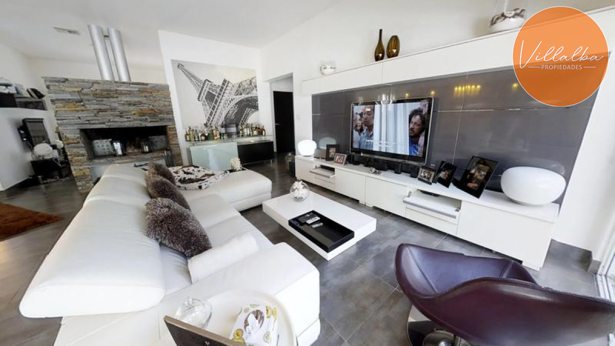 Casa ID.60 - Moderna casa en el bosque cerca del mar. 