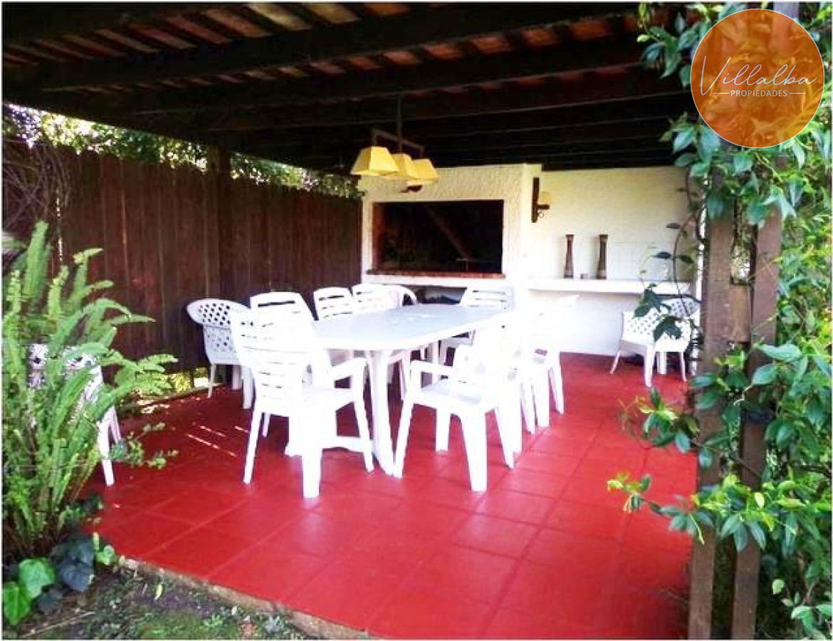 Casa ID.1880 - Importante Casa en Venta Punta del Este- Lugano