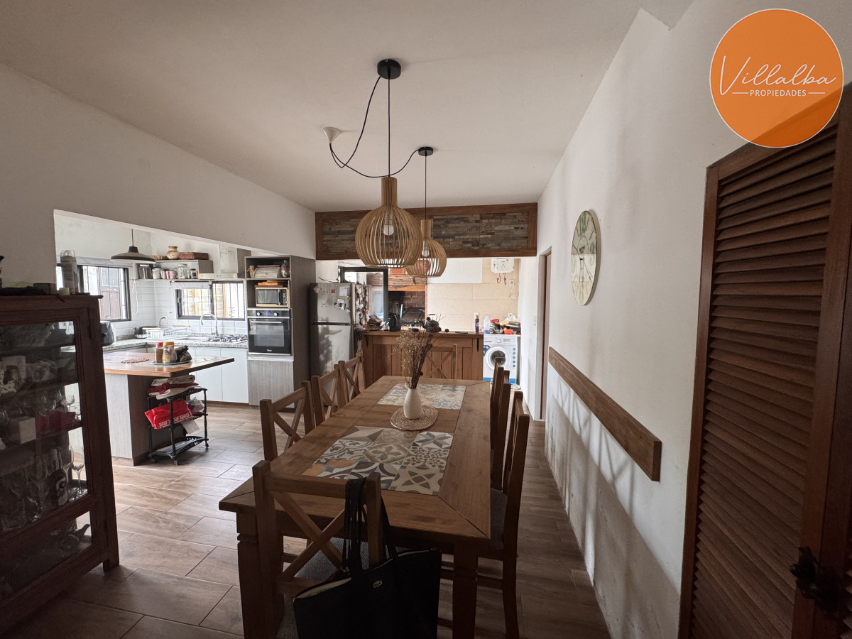 Apartamento ID.3452 - Casa con renta en zona céntrica de Maldonado Ideal para inversión o vivienda