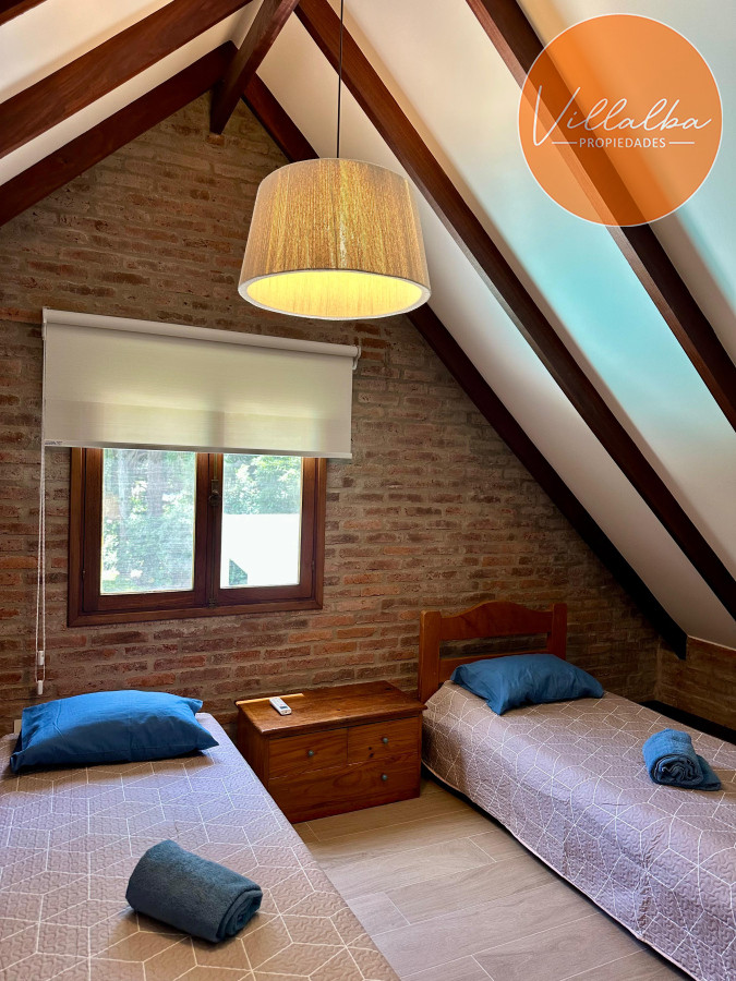 Casa ID.3356 - Alquiler temporada 4 dormitoros - piscina climatizada! 