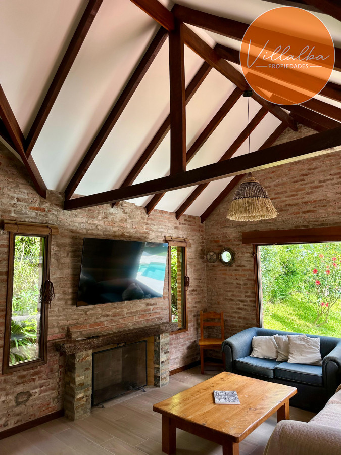Casa ID.3356 - Alquiler temporada 4 dormitoros - piscina climatizada! 