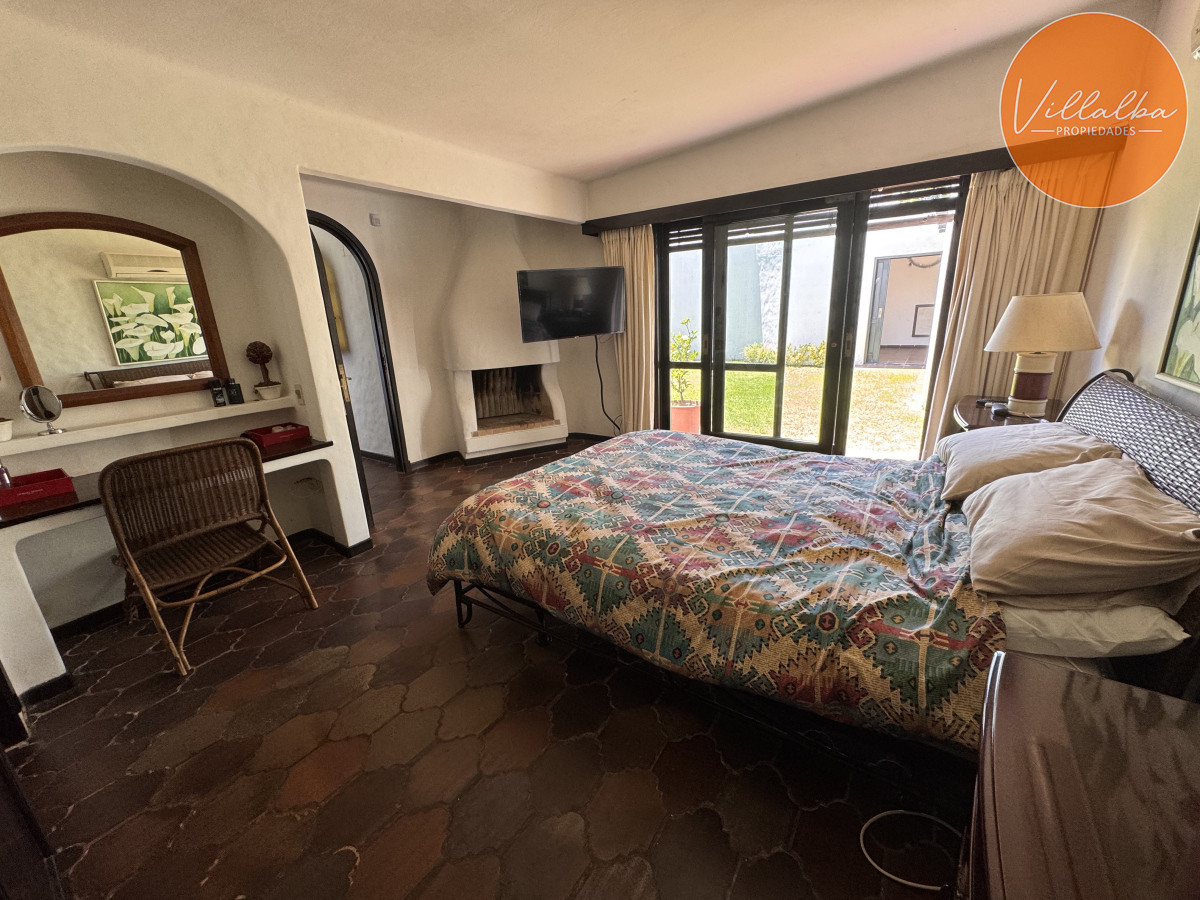 Casa ID.790 - Casa en Venta Playa Mansa 