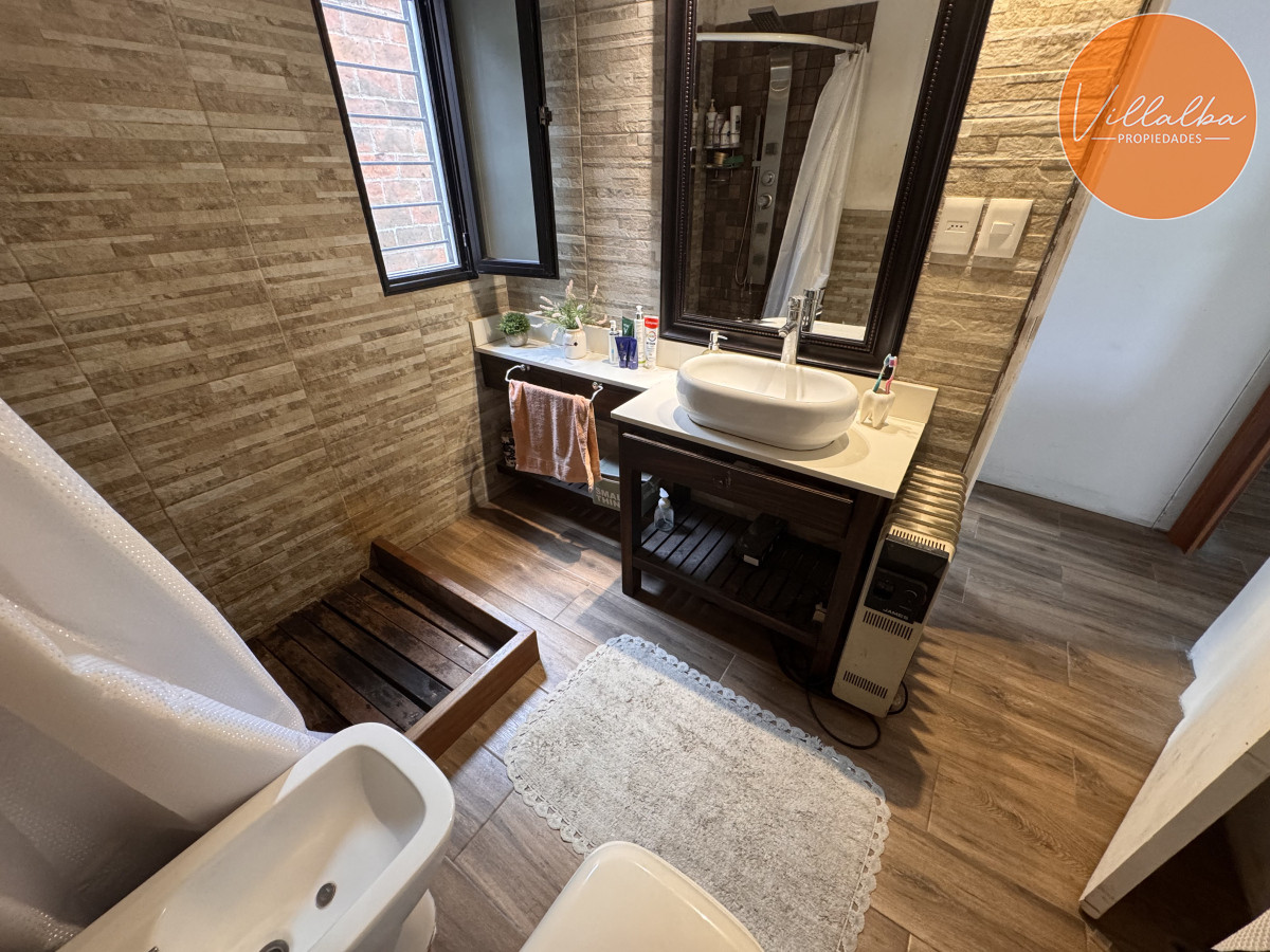 Apartamento ID.3452 - Casa con renta en zona céntrica de Maldonado Ideal para inversión o vivienda