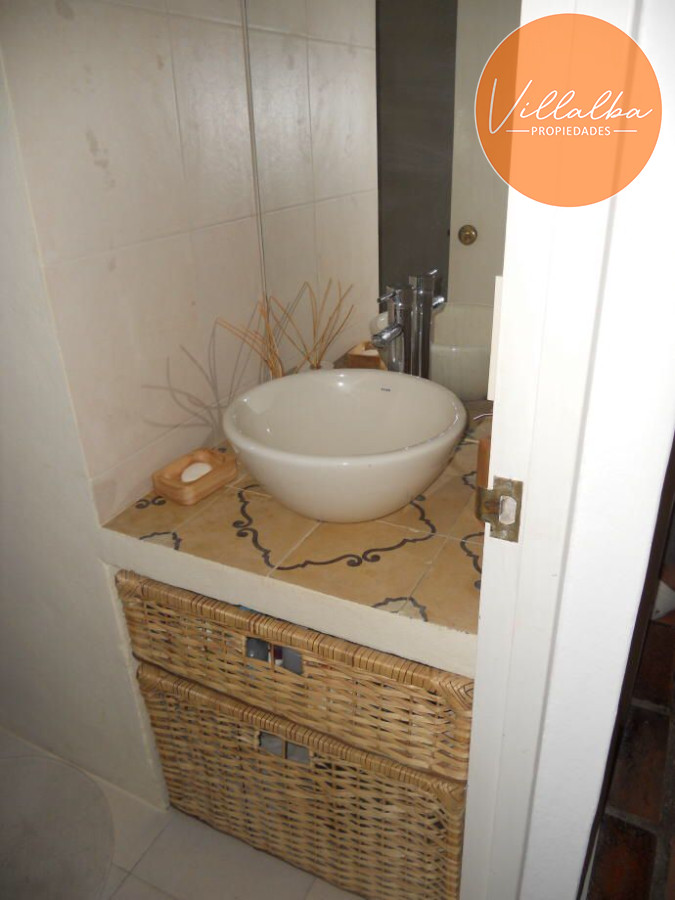 Casa ID.886 - Casa en Venta Pinares con piscina y Parrillero. 