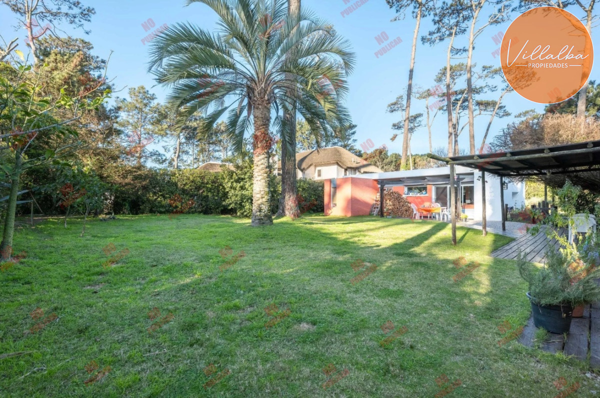 Casa ID.3051 - Oportunidad en venta 3 dormitorios, 3 baños. 