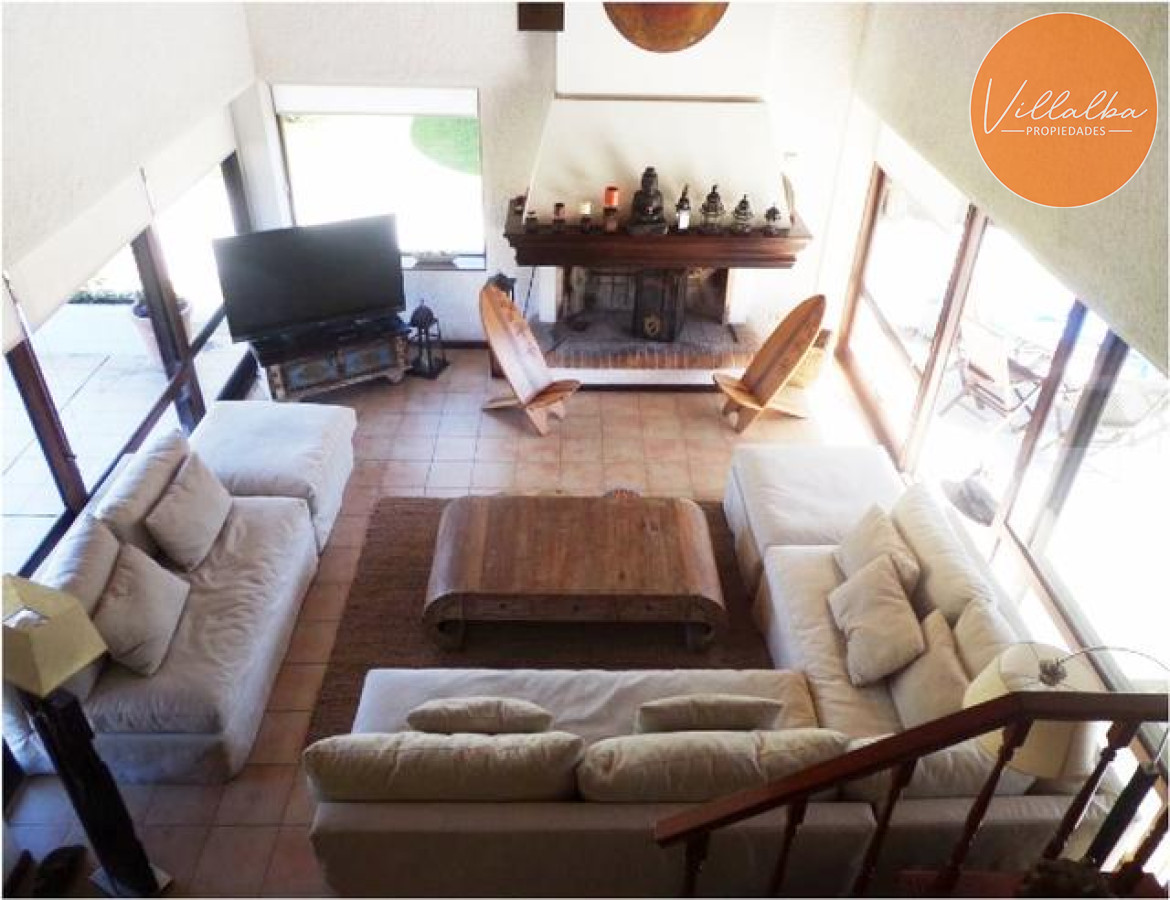 Casa ID.1880 - Importante Casa en Venta Punta del Este- Lugano