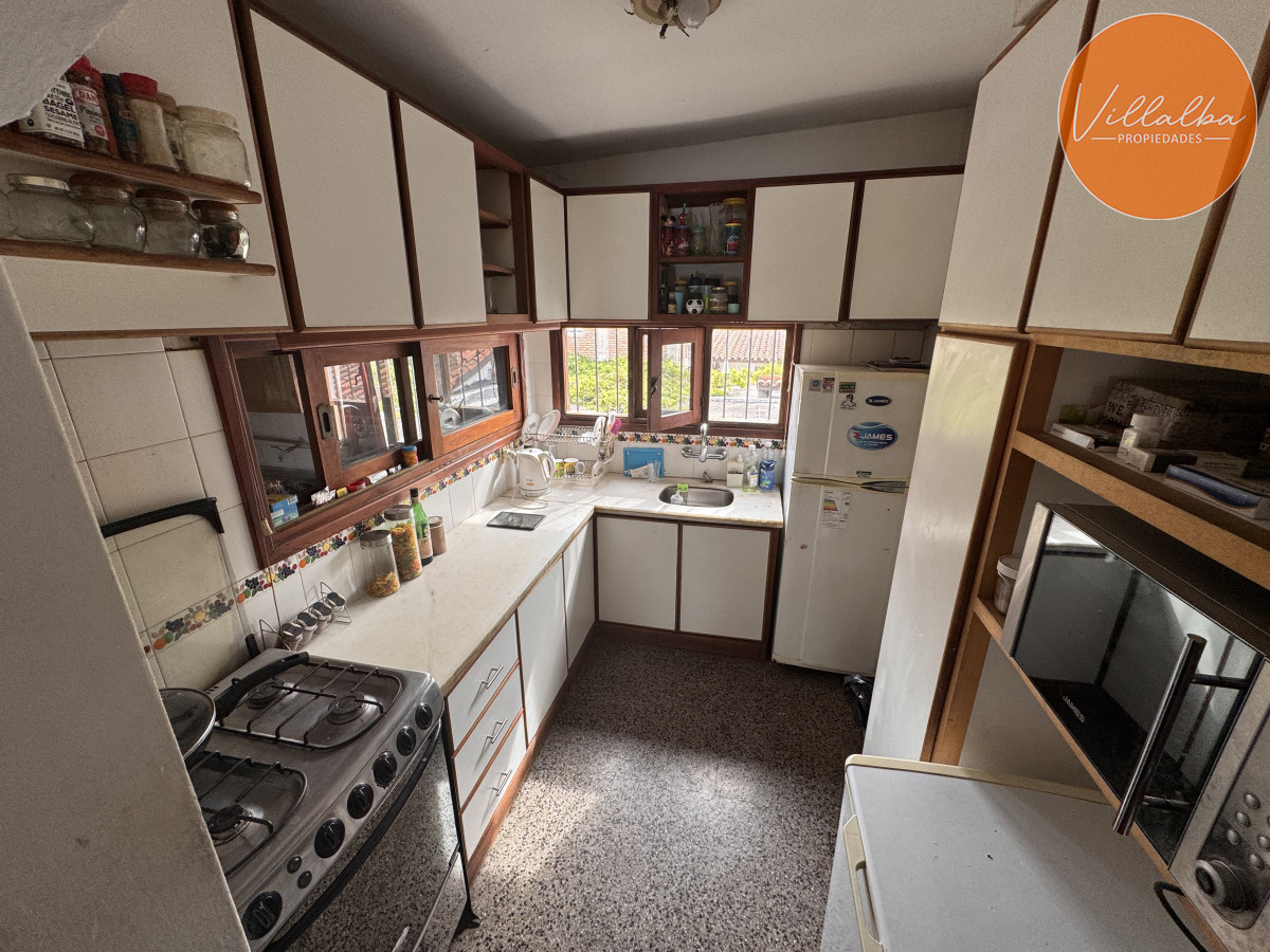 Apartamento ID.3452 - Casa con renta en zona céntrica de Maldonado Ideal para inversión o vivienda