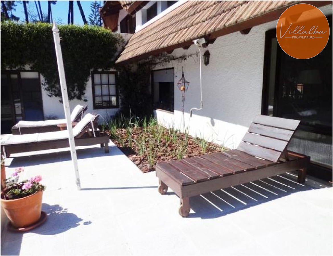 Casa ID.1880 - Importante Casa en Venta Punta del Este- Lugano
