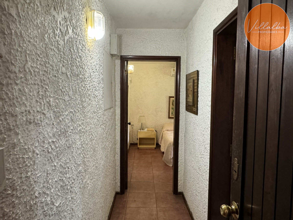 Casa ID.3238 - Casa en venta, 3 dormitorios y dependencia - 
