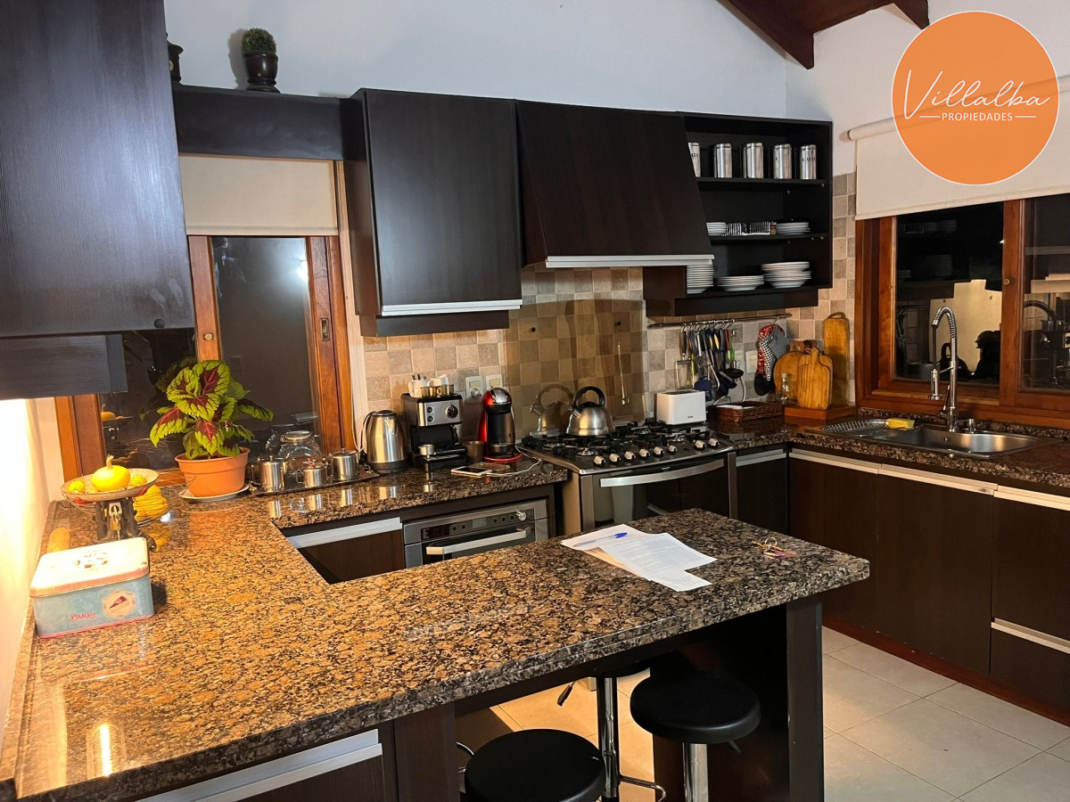 Casa ID.3174 - Elegante Casa en Marly: Confort y Tranquilidad Cerca de Todo