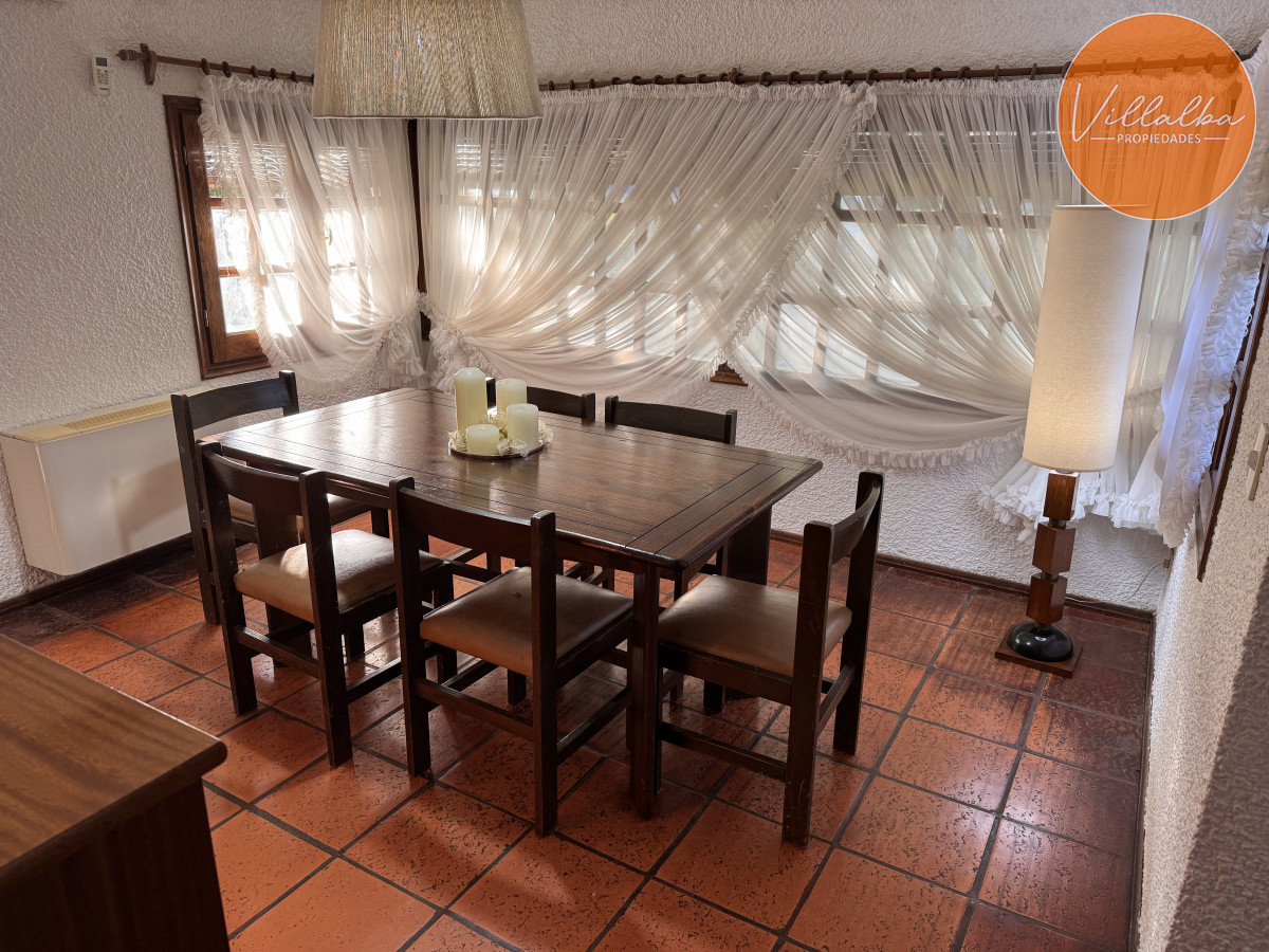 Casa ID.1800 - Atención, casa en venta. Mansa, todas las comodidades! 