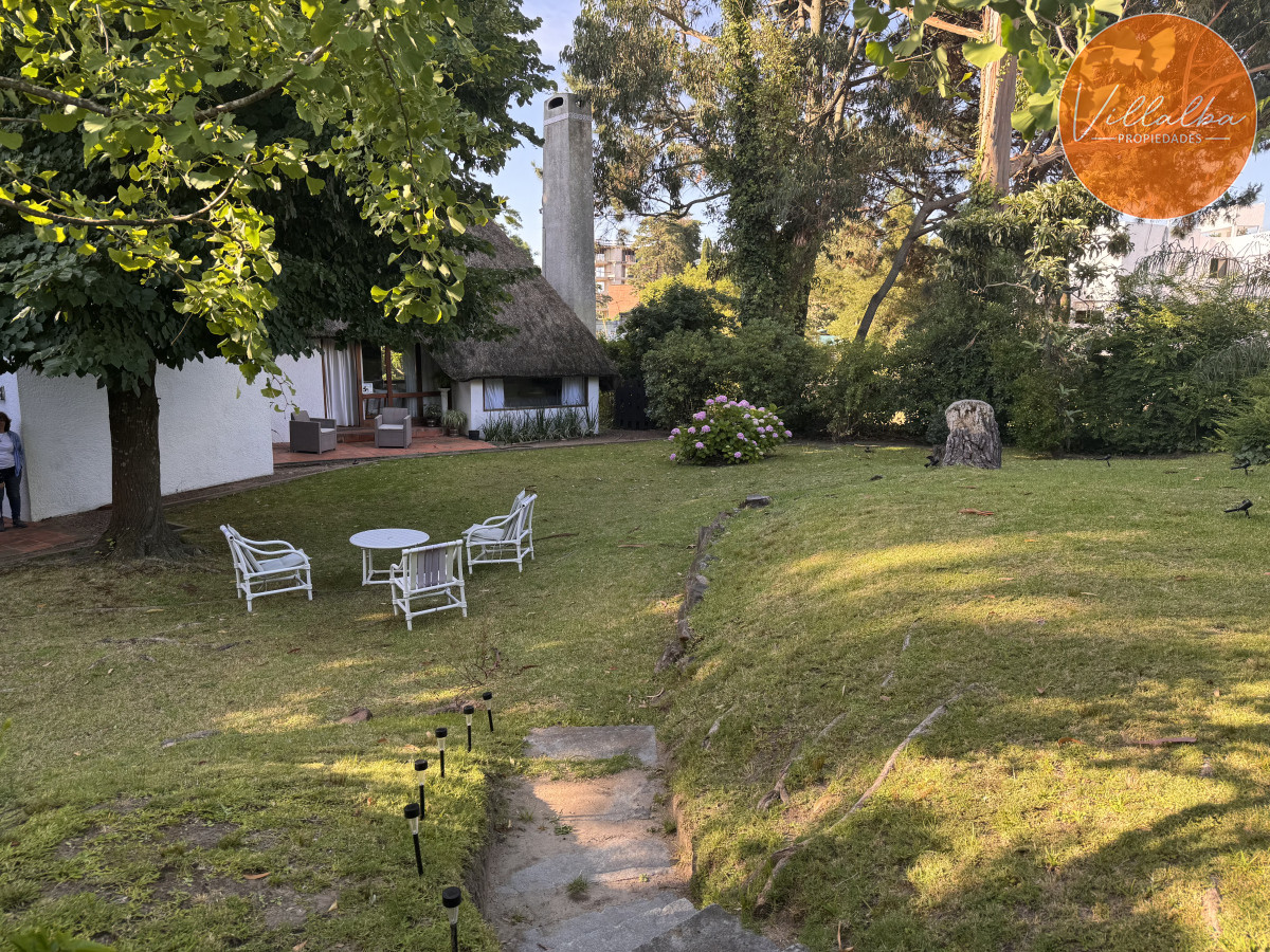 Casa ID.1800 - Atención, casa en venta. Mansa, todas las comodidades! 