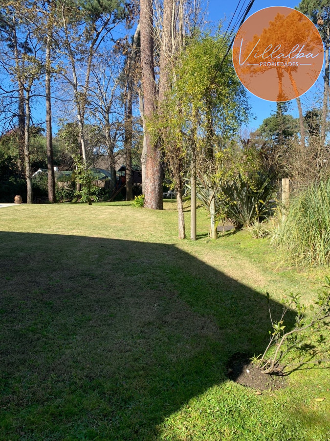 Casa ID.2973 - Oportunidad en Playa Mansa - 3 dormitorios 